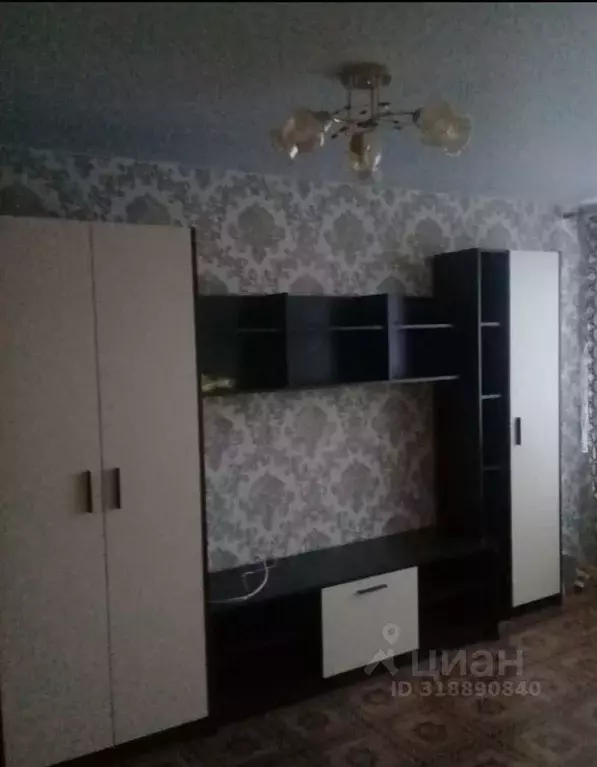 1-к кв. Волгоградская область, Волгоград ул. Маршала Еременко, 124 ... - Фото 0