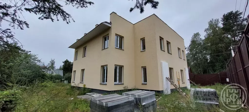 Коттедж в Ленинградская область, Всеволожск Западная ул., 2 (360 м) - Фото 1
