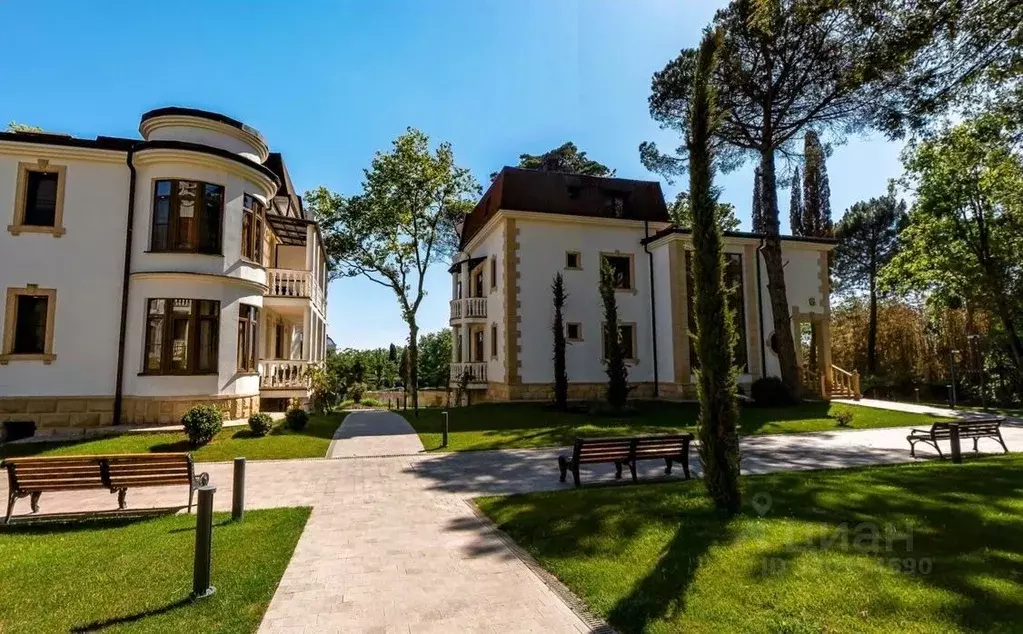 Дом в Краснодарский край, Сочи Курортный просп., 90Д (550 м) - Фото 2