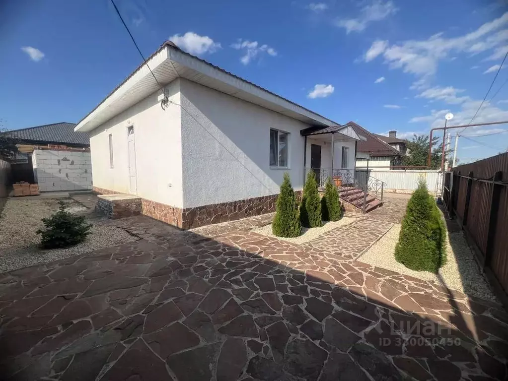 Дом в Саратовская область, Саратов проезд 3-й Новобурасский, 13 (110 ... - Фото 1