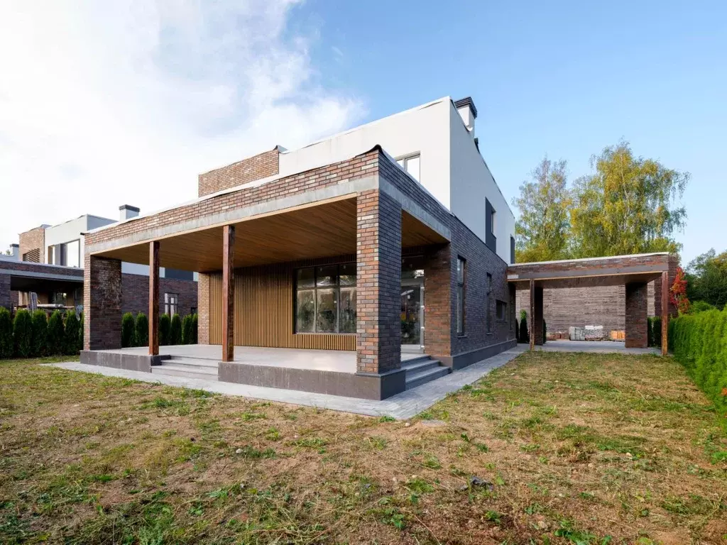 Дом в Москва Десеновское поселение, ул. Чароитовая, 9/8 (240 м) - Фото 1