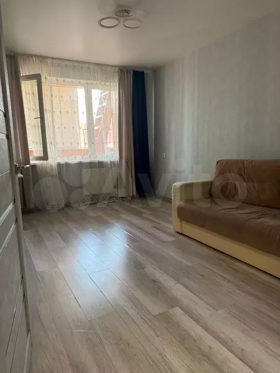 1-к. квартира, 38 м, 10/10 эт. - Фото 0