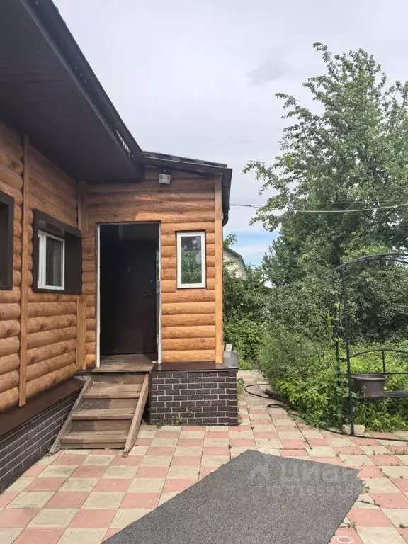 Дом в Алтайский край, Барнаул городской округ, пос. Плодопитомник ул. ... - Фото 1