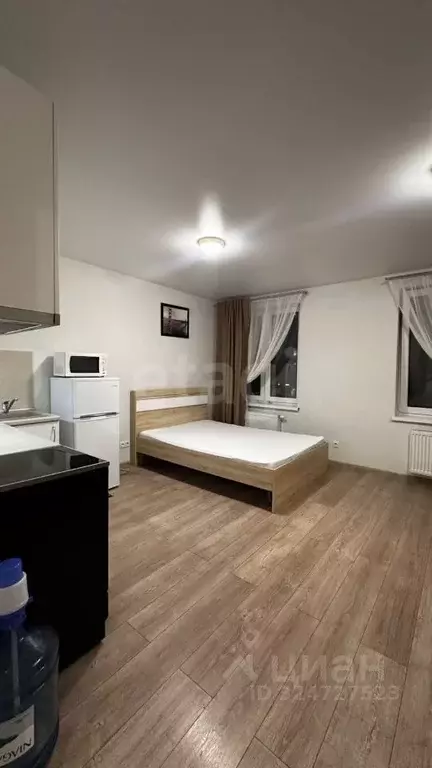 Студия Тюменская область, Тюмень проезд Тихий, 6 (30.0 м) - Фото 1