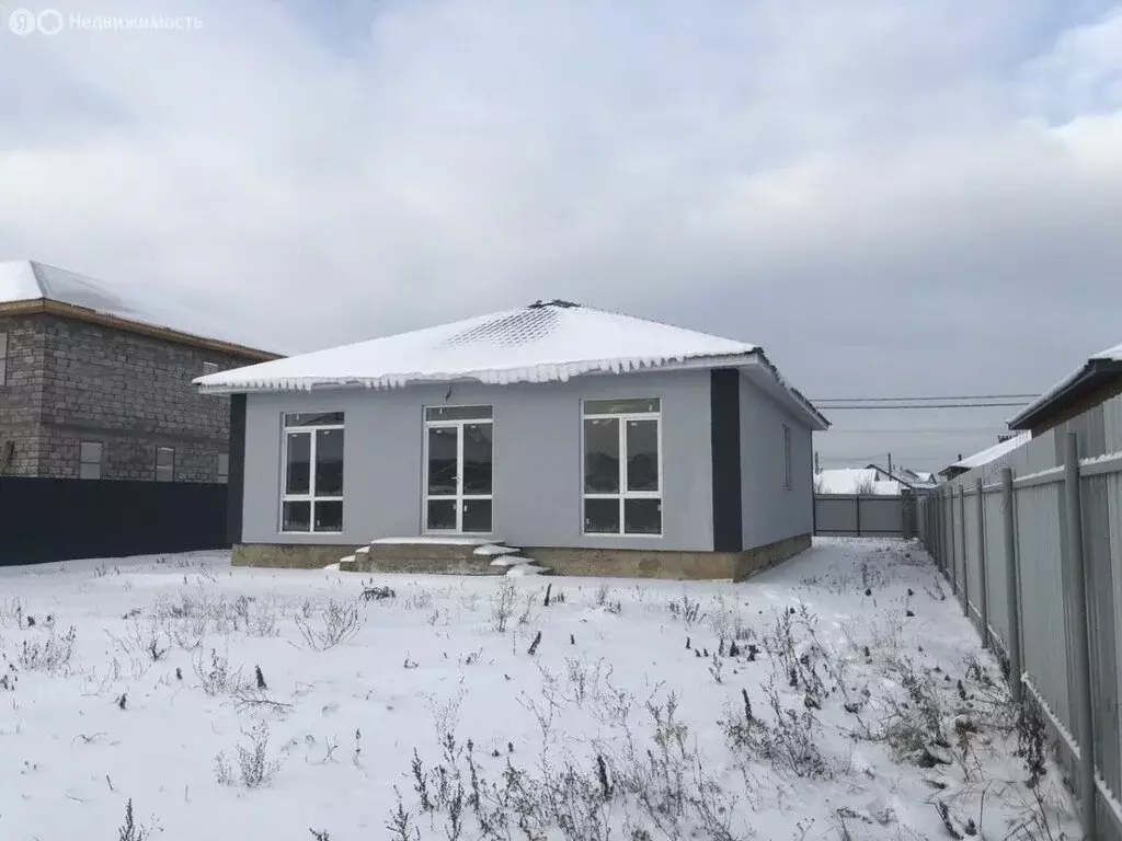 Дом в село Лопатино, Заречная улица, 56 (120 м) - Фото 2