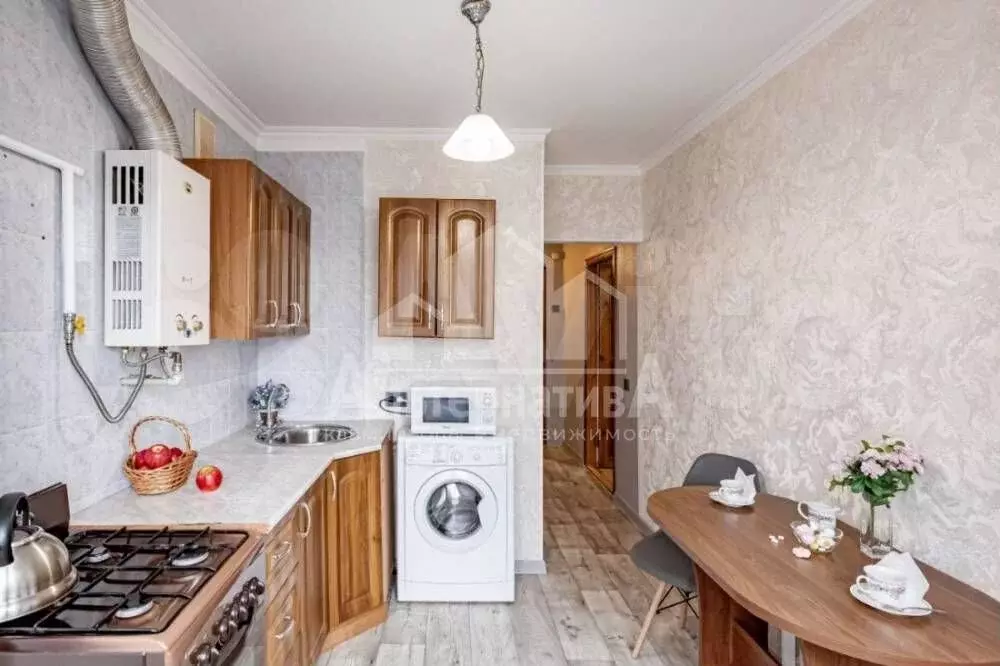 1-к. квартира, 30 м, 4/5 эт. - Фото 0