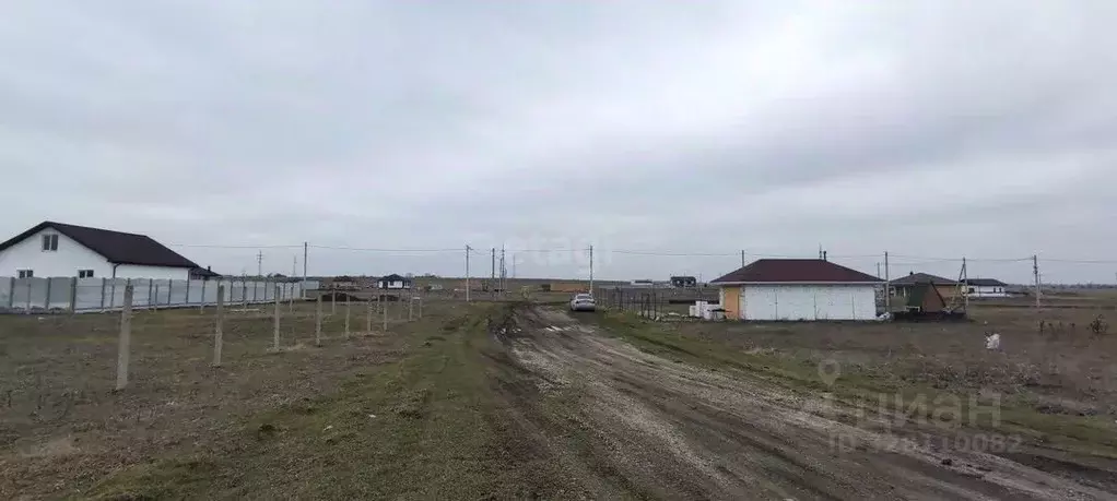 Участок в Крым, Симферопольский район, с. Мирное  (6.0 сот.) - Фото 1