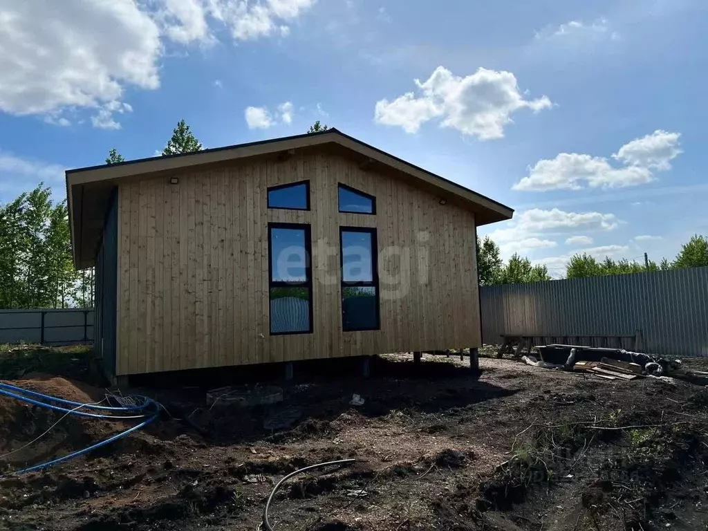 Дом в Башкортостан, Стерлитамакский район, Октябрьский сельсовет, ... - Фото 1