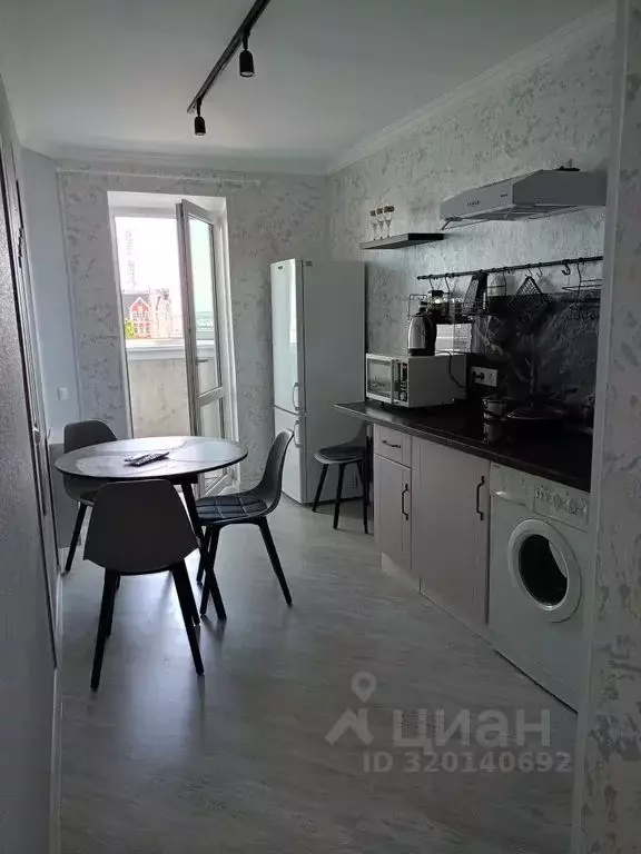 2-к кв. Калининградская область, Калининград ул. Фрунзе, 21 (60.0 м) - Фото 0