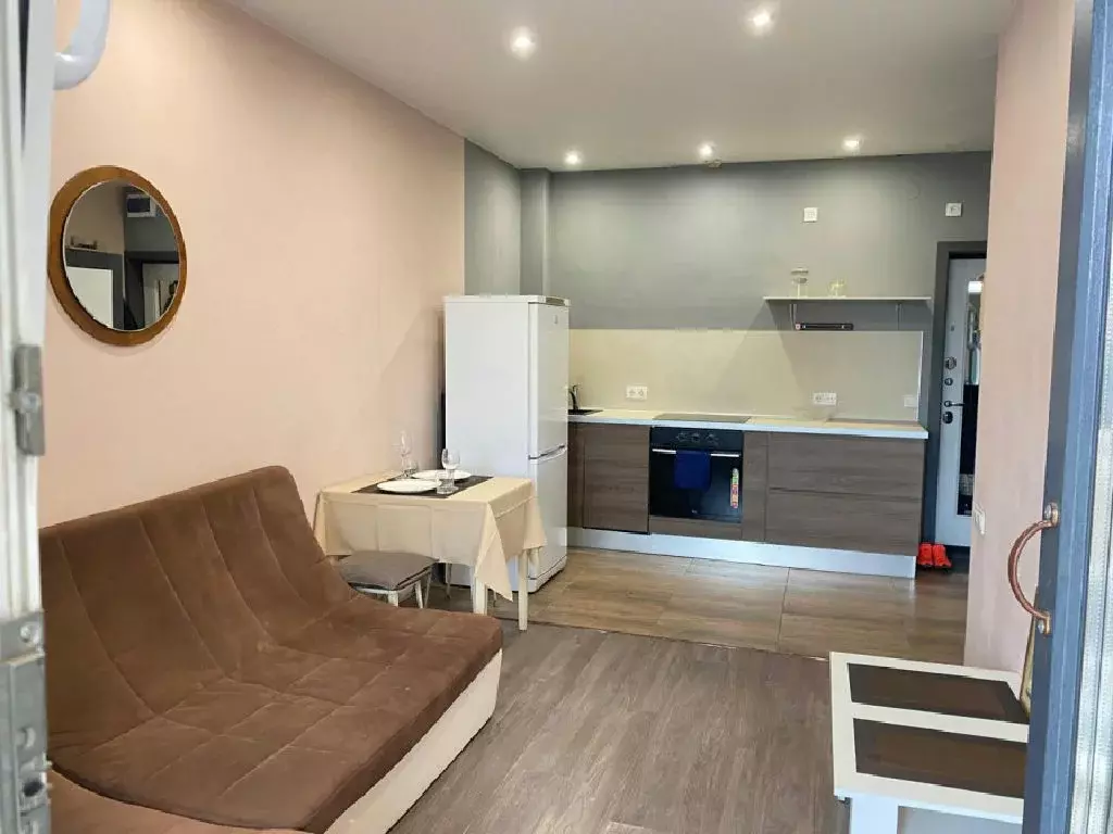 Продается 2-комнатная квартира - Фото 1