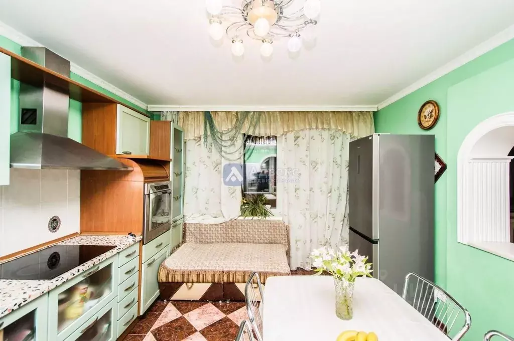 3-к кв. Тюменская область, Тюмень Восточный мкр, ул. Моторостроителей, ... - Фото 2