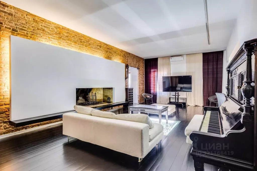 3-к кв. Санкт-Петербург Миллионная ул., 19 (157.1 м) - Фото 1