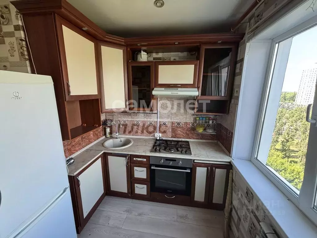 2-к кв. Курская область, Курск ул. Энгельса, 90 (44.0 м) - Фото 0