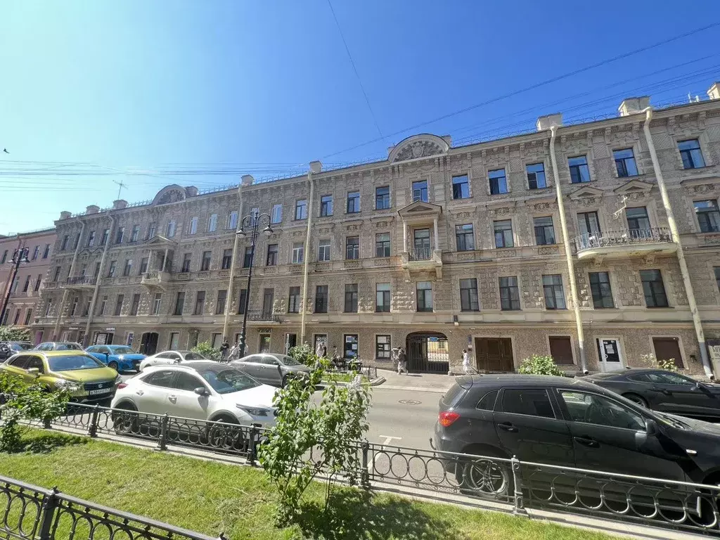 Комната 16 м в 7-к., 2/4 эт. - Фото 0