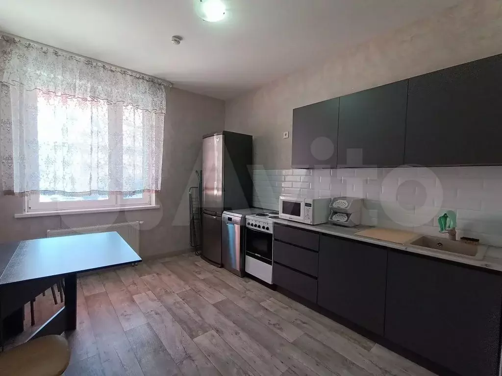 1-к. квартира, 40 м, 3/9 эт. - Фото 1