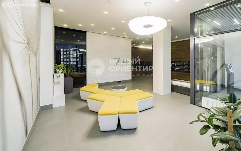 1-комнатная квартира: Екатеринбург, Гурзуфская улица, 11 (47.6 м) - Фото 2