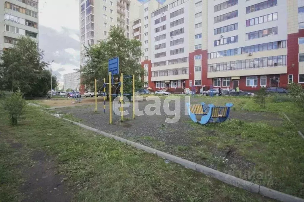 2-к кв. Омская область, Омск ул. 70 лет Октября, 13/2 (52.0 м) - Фото 1