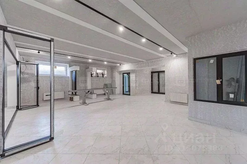 Помещение свободного назначения в Татарстан, Казань просп. Победы, ... - Фото 1