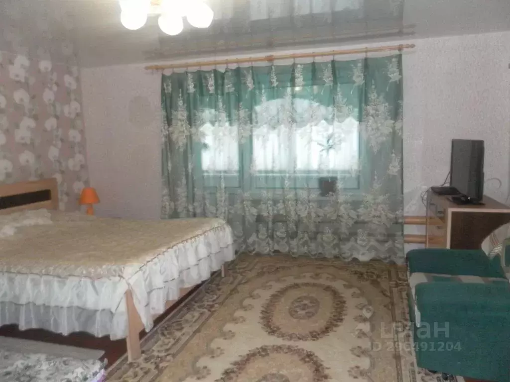Дом в Вологодская область, Великий Устюг ул. Шильниковского, 46 (130 ... - Фото 0