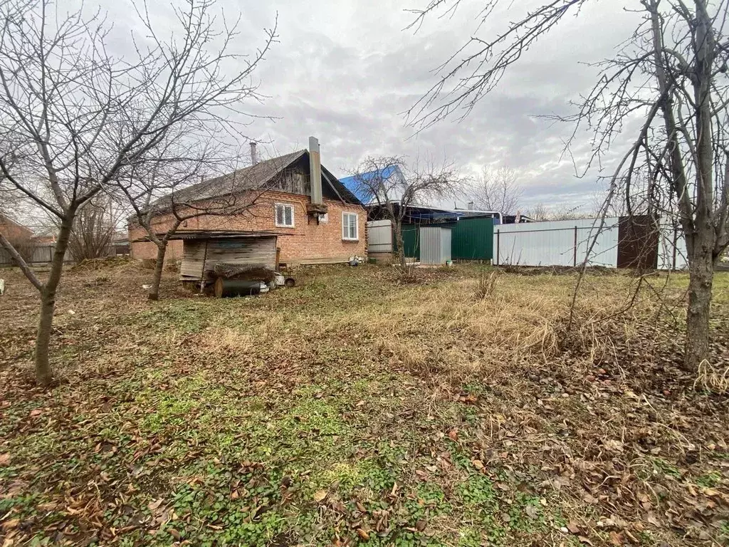 Дом в Краснодарский край, Армавир городской округ, пос. Заветный ул. ... - Фото 1