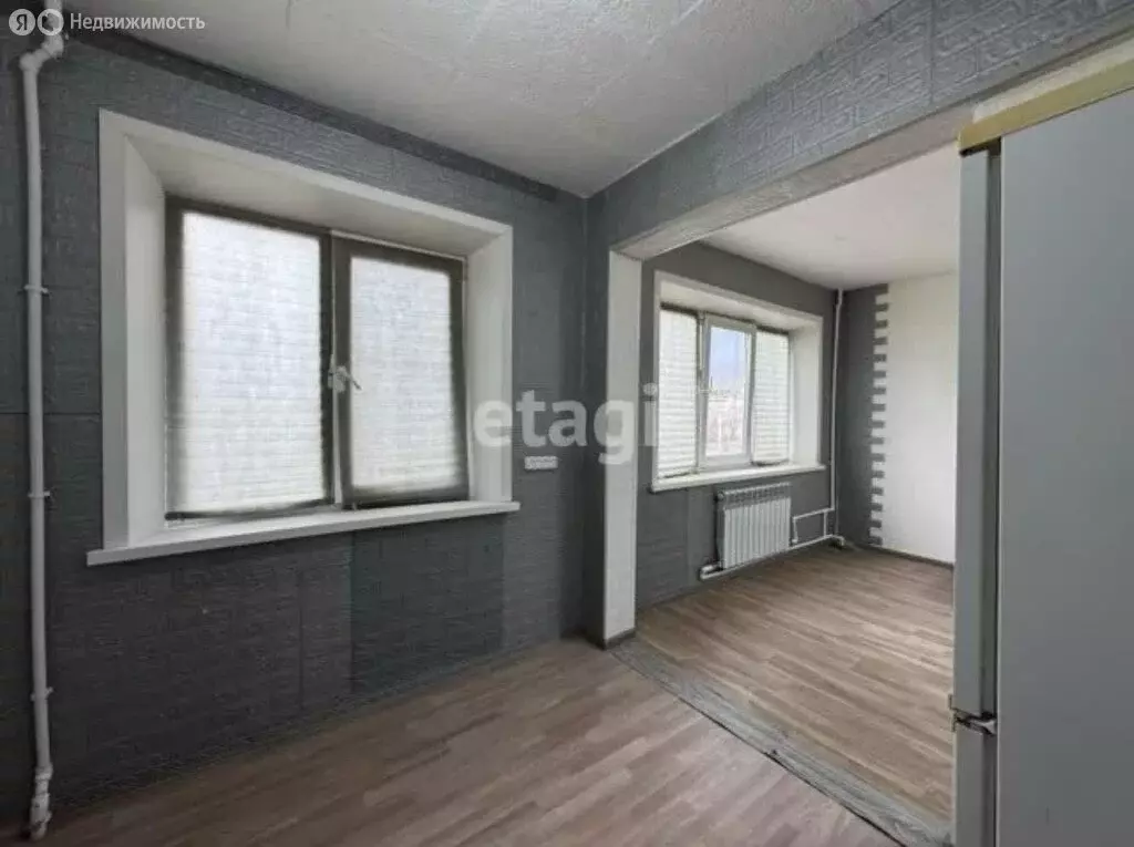 1-комнатная квартира: Ачинск, 6-й микрорайон, 10 (31.7 м) - Фото 0