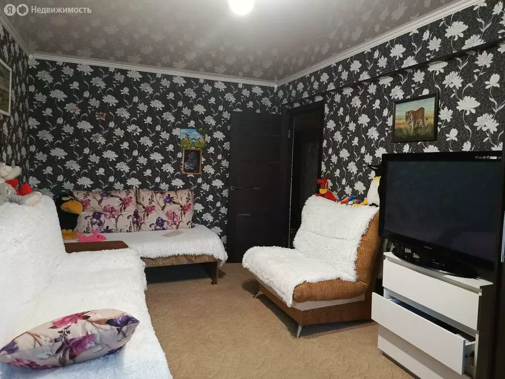 3-комнатная квартира: Лабинск, улица Турчанинова, 192 (69.3 м) - Фото 2