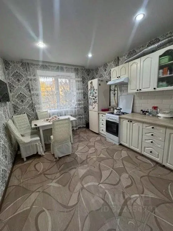 2-к кв. Татарстан, Зеленодольск Солнечная ул., 8 (82.7 м) - Фото 1