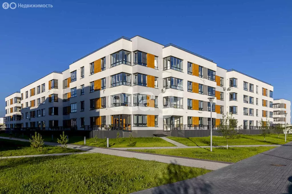 3-комнатная квартира: Тюмень, улица Федюнинского, 30к4 (85.3 м) - Фото 2