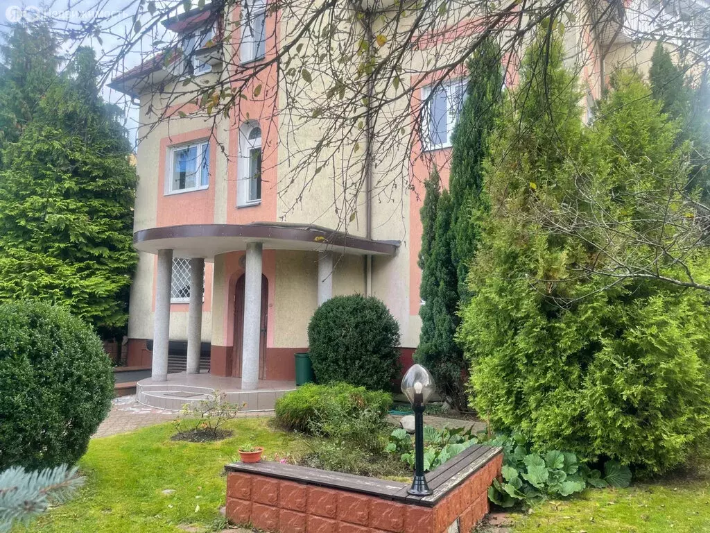 Дом в Калининград, улица Белинского (445 м) - Фото 1
