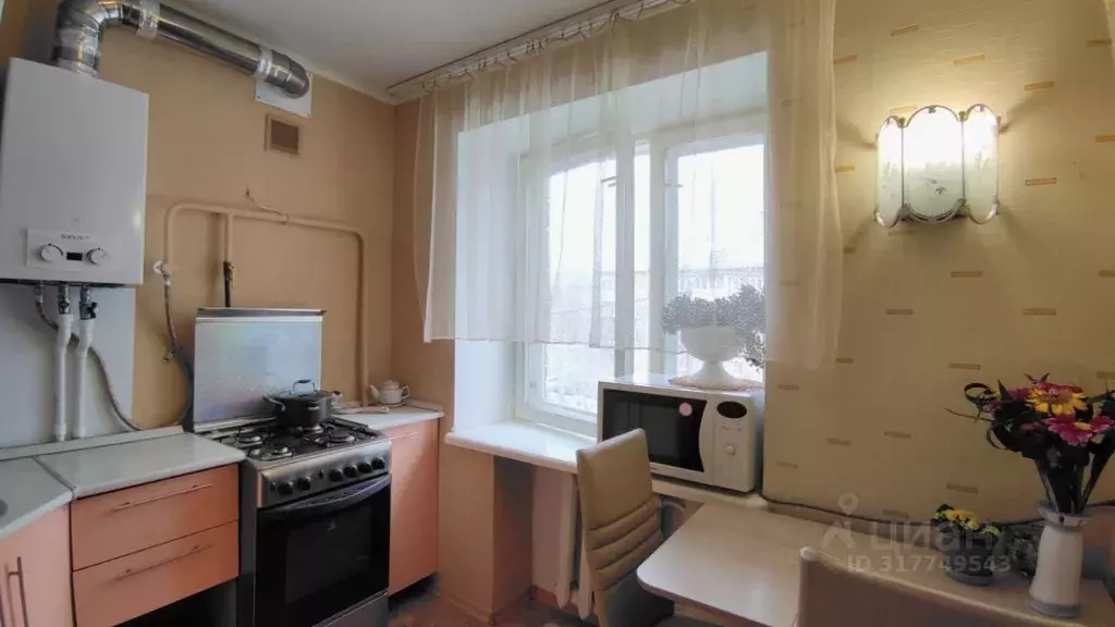2-к кв. Свердловская область, Березовский ул. Максима Горького, 4 ... - Фото 0