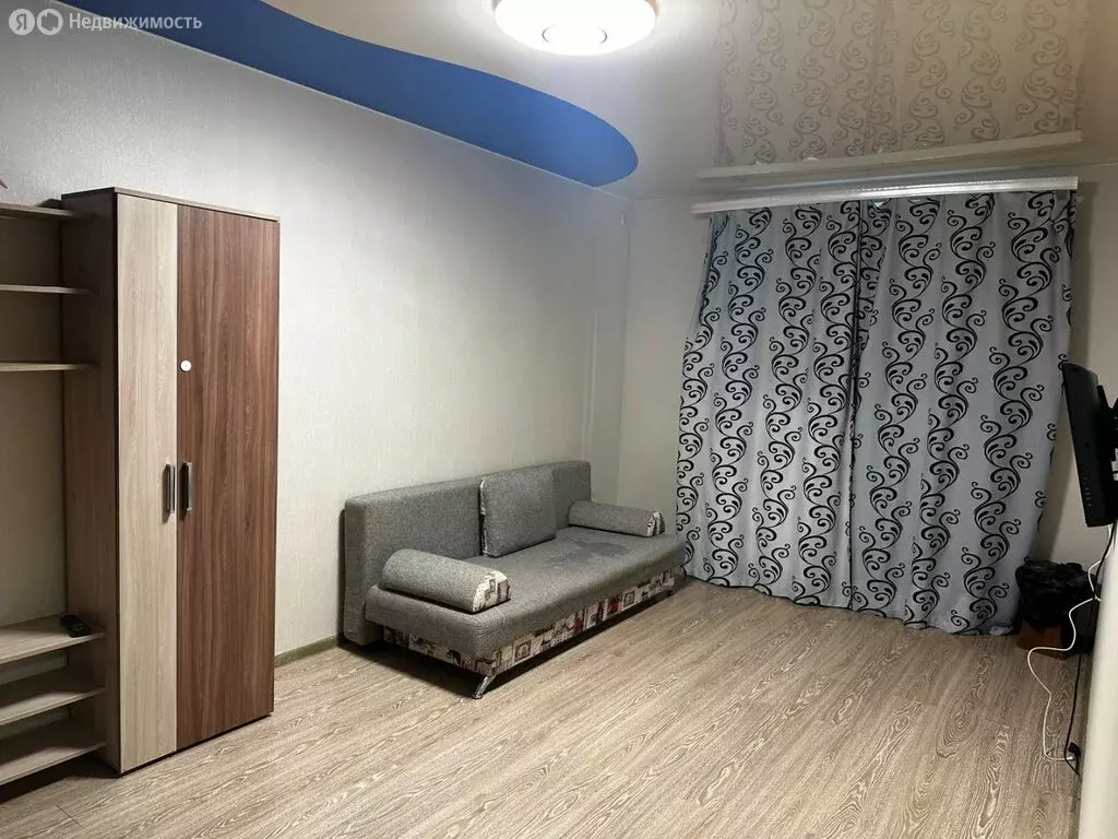 2-комнатная квартира: Симферополь, Камская улица, 5 (60.2 м) - Фото 1