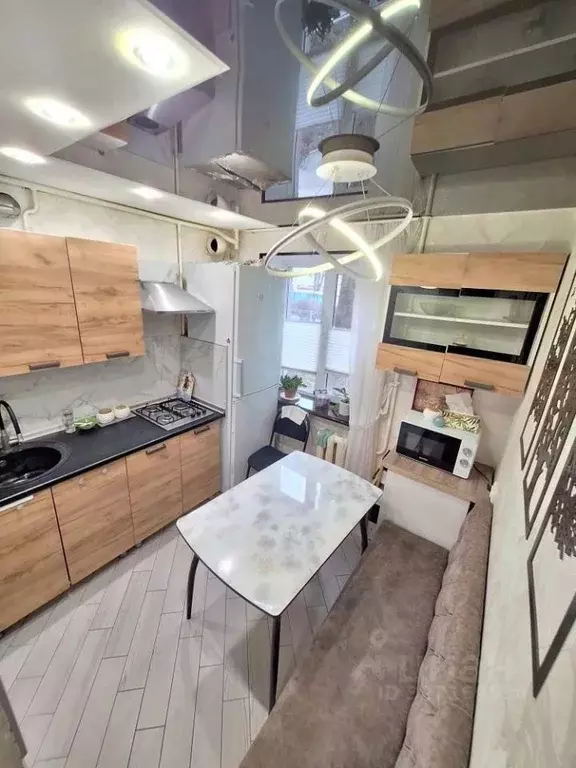 2-к кв. Крым, Симферополь ул. Дмитрия Ульянова, 3 (40.0 м) - Фото 1