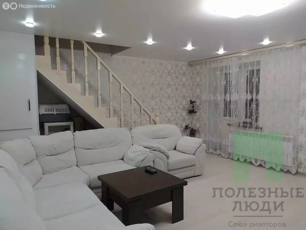 3-комнатная квартира: посёлок Руэм, улица Шумелёва, 29 (106.2 м) - Фото 1