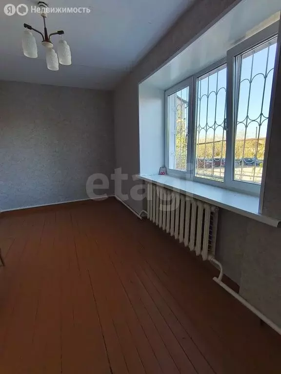 3-комнатная квартира: Шадринск, Омская улица, 50 (53 м) - Фото 2
