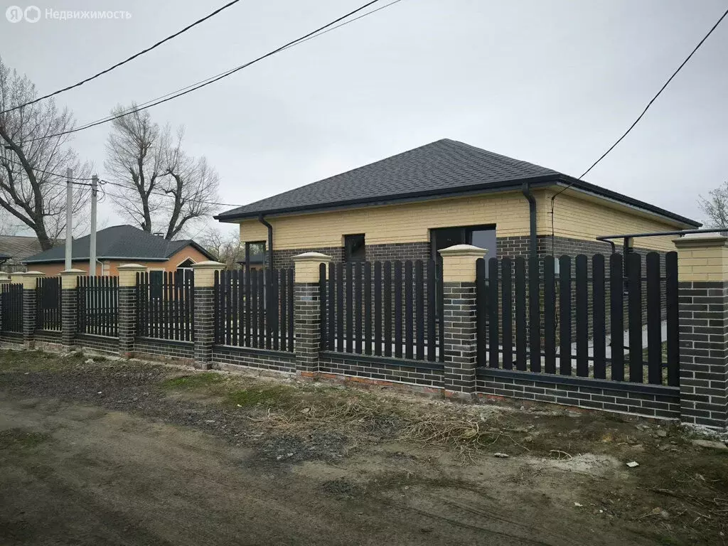 Дом в посёлок Рассвет, Магистральная улица (115 м) - Фото 1