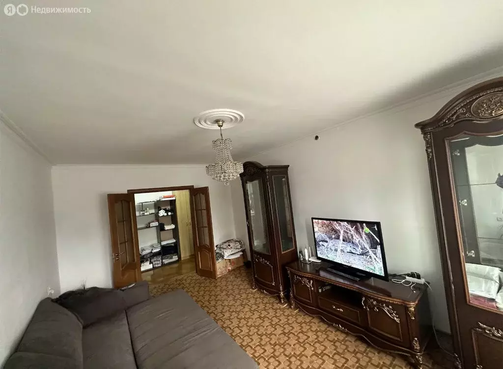 3-комнатная квартира: Владикавказ, улица Астана Кесаева, 5к1 (73 м) - Фото 0