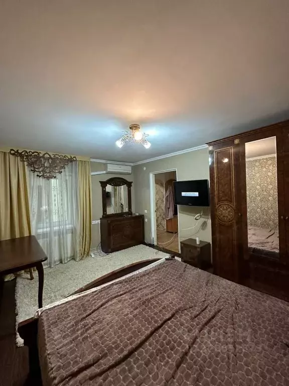 1-к кв. Крым, Симферополь пер. Большой, 6 (68.3 м) - Фото 1