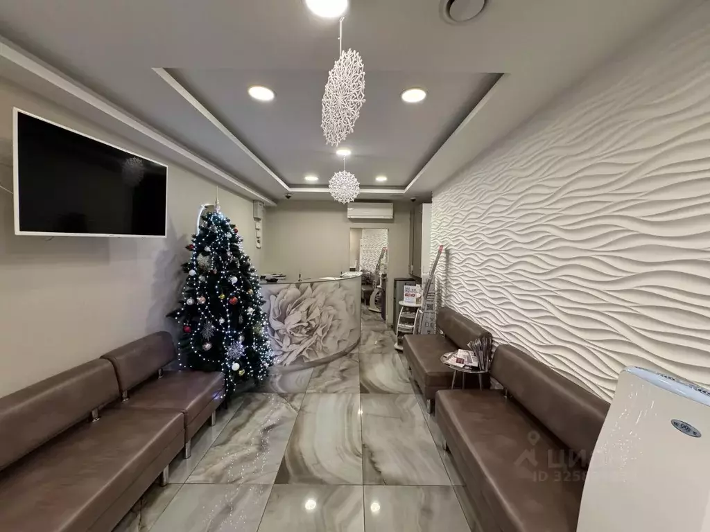 Помещение свободного назначения в Москва ул. Островитянова, 4 (271 м) - Фото 2