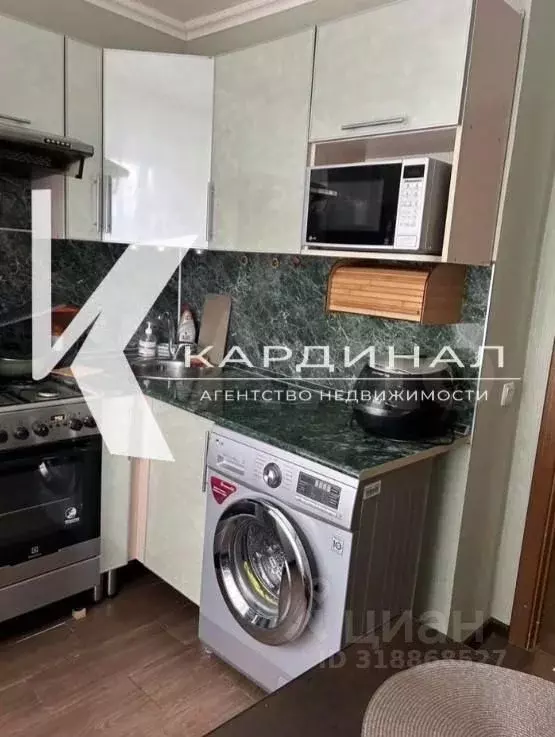 2-к кв. Белгородская область, Старый Оскол Лебединец мкр, 16 (41.0 м) - Фото 0