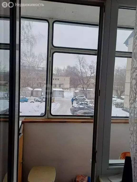 3-комнатная квартира: Барнаул, улица Юрина, 230 (63 м) - Фото 2