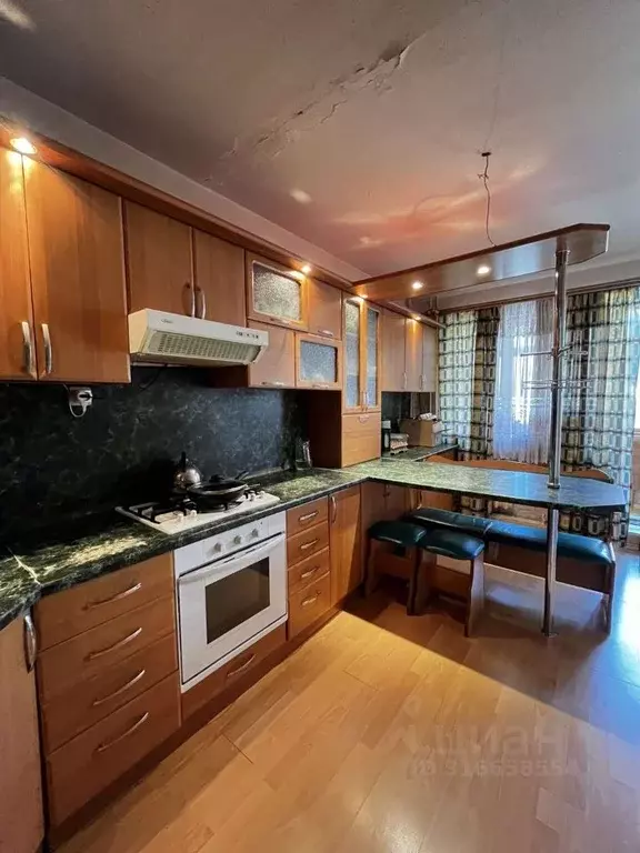 3-к кв. Ставропольский край, Железноводск ул. Суворова (73.0 м) - Фото 0