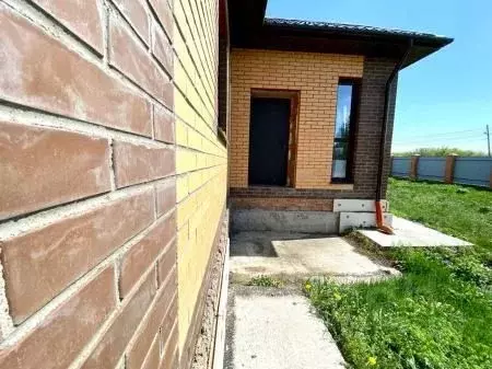 Дом в Омская область, Любинский район, с. Любино-Малороссы Москальская ... - Фото 2