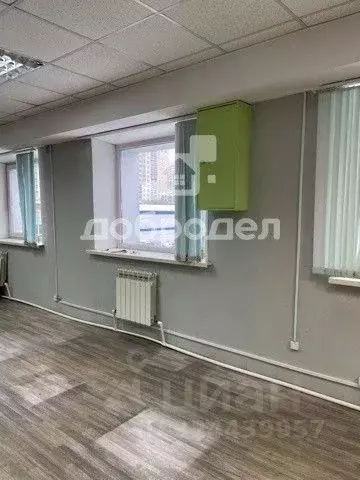 Офис в Свердловская область, Екатеринбург ул. Фронтовых Бригад, 27 (40 ... - Фото 1
