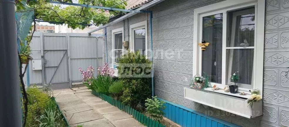 Дом в Краснодарский край, Приморско-Ахтарск ул. Космонавтов, 60 (52 м) - Фото 2
