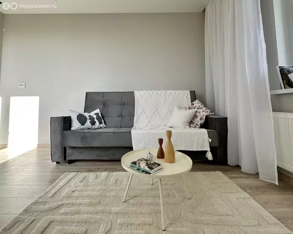 Квартира-студия: Екатеринбург, Отрадная улица, 1 (24 м) - Фото 1