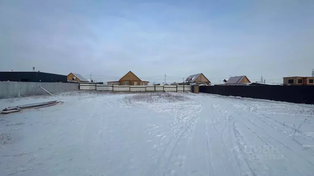 Дом в Саха (Якутия), Жатай городской округ, Жатай рп ул. Имени Н.Н. ... - Фото 1