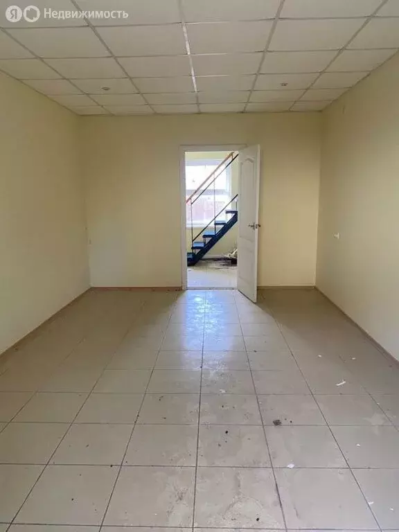 Дом в Сакский район, село Штормовое (193 м) - Фото 1