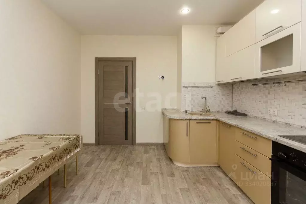 2-к кв. Тюменская область, Тюмень Таврическая ул., 9к2 (64.0 м) - Фото 1