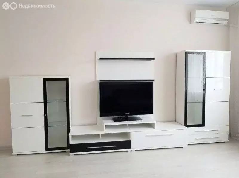 2-комнатная квартира: Севастополь, Античный проспект, 20А (75.7 м) - Фото 1