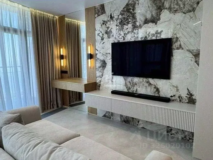 2-к кв. Крым, Алушта ул. Западная, 4к2 (64.2 м) - Фото 0